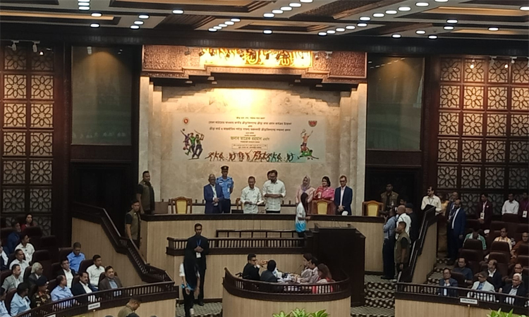 PM opens sports allowance, sports card programmes