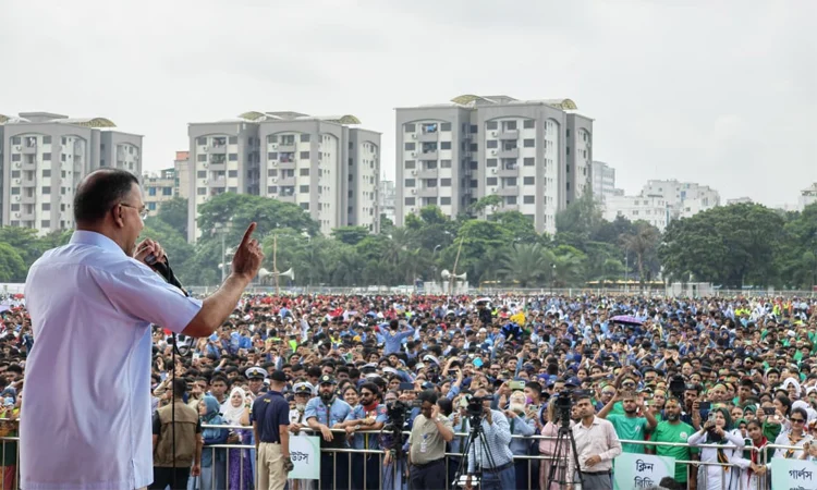 PM launches three-month nationwide dengue prevention campaign